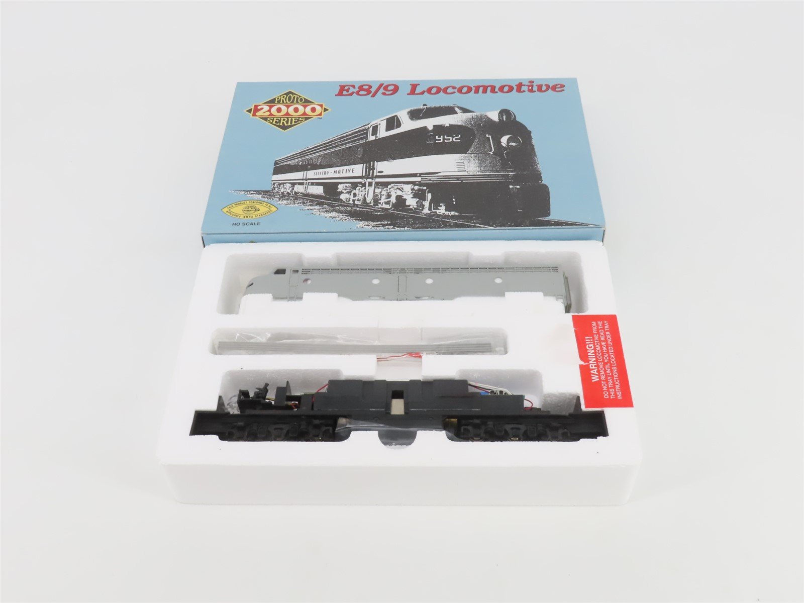 HO Scale Proto 2000 8129 Undecorated E8/9A Diesel Locomotive