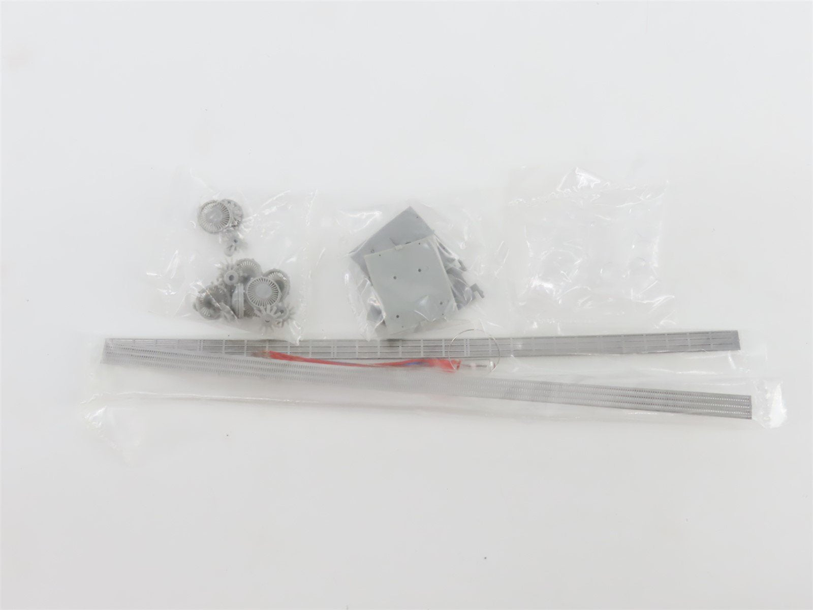 HO Scale Proto 2000 8129 Undecorated E8/9A Diesel Locomotive