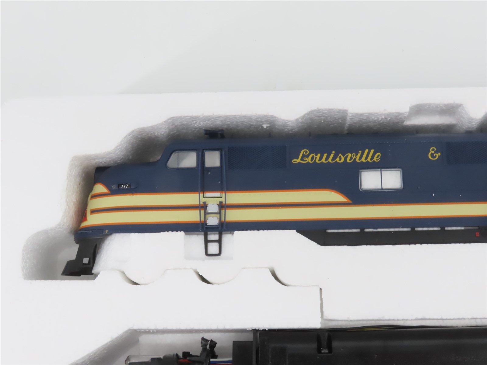 HO Scale Proto 2000 23229 L&N Louisville & Nashville E6A Diesel Locomotive #777