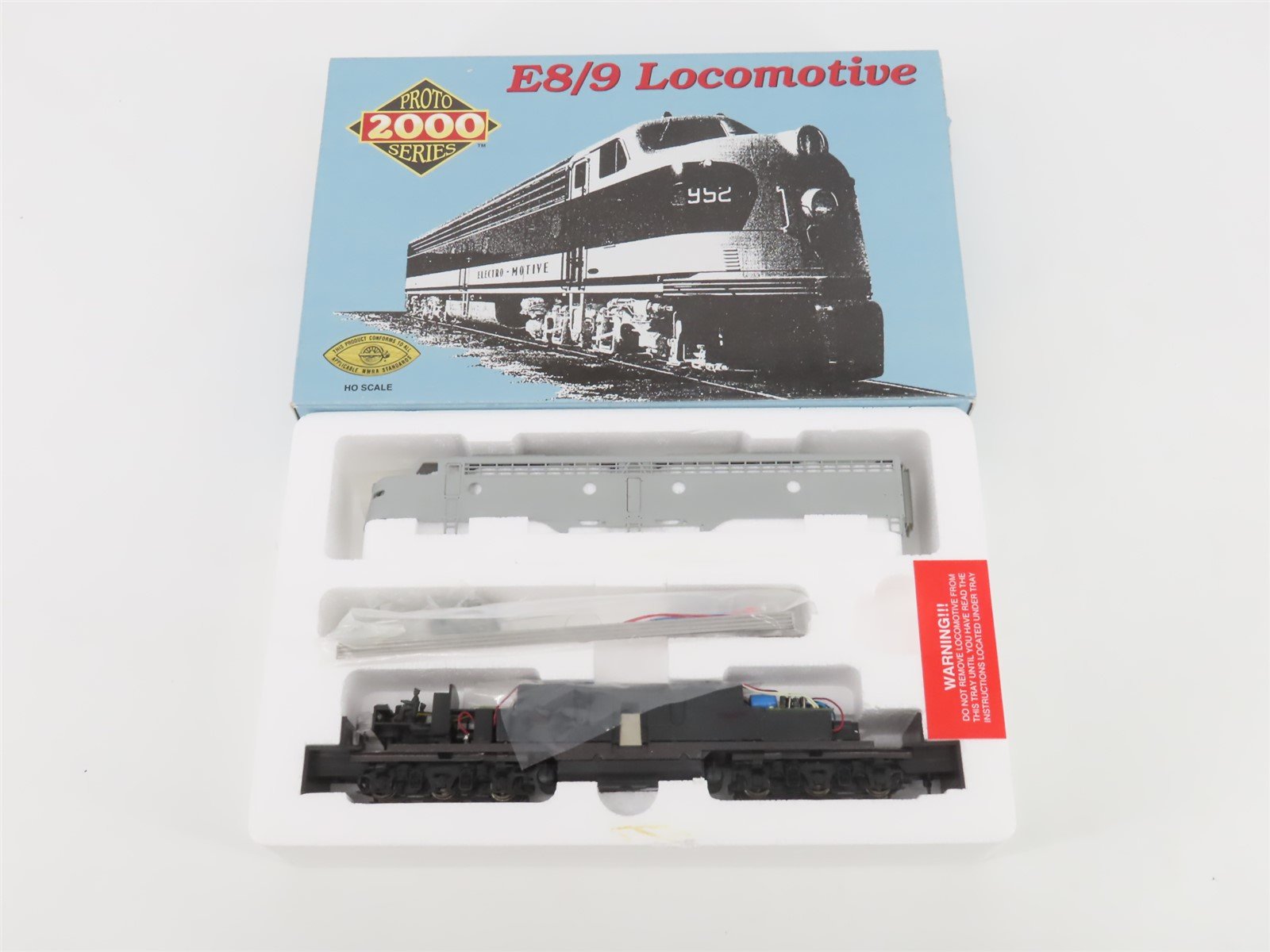 HO Scale Proto 2000 8129 Undecorated E8/9A Diesel Locomotive