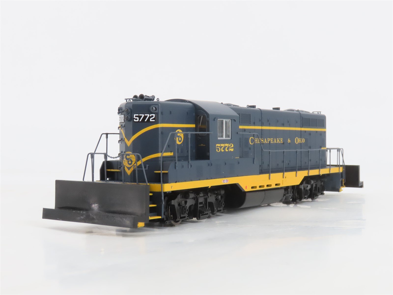 HO Scale Proto 2000 920-40459 C&O Railway GP7II Diesel Loco #5772 wDCC & Sound