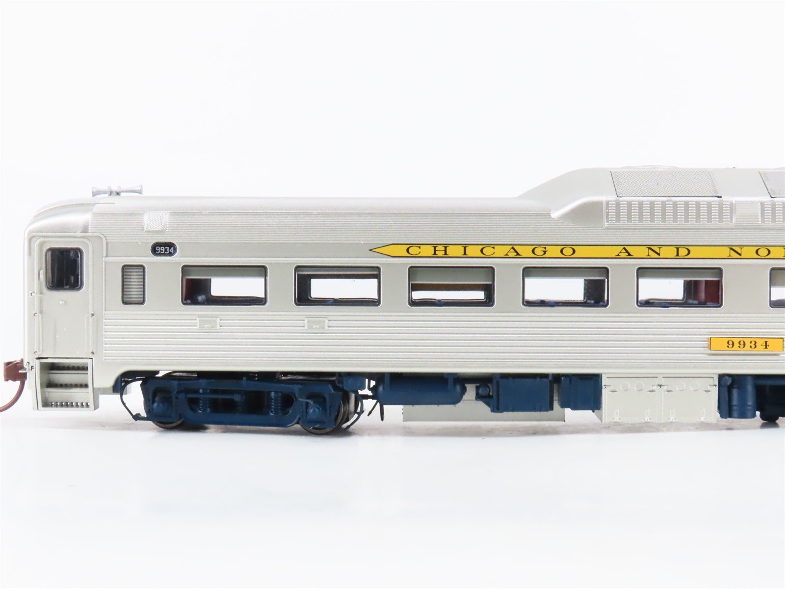 HO Scale Rapido 16626 CNW Railway Budd RDC-1 Diesel Railcar #9934 w/DCC & Sound