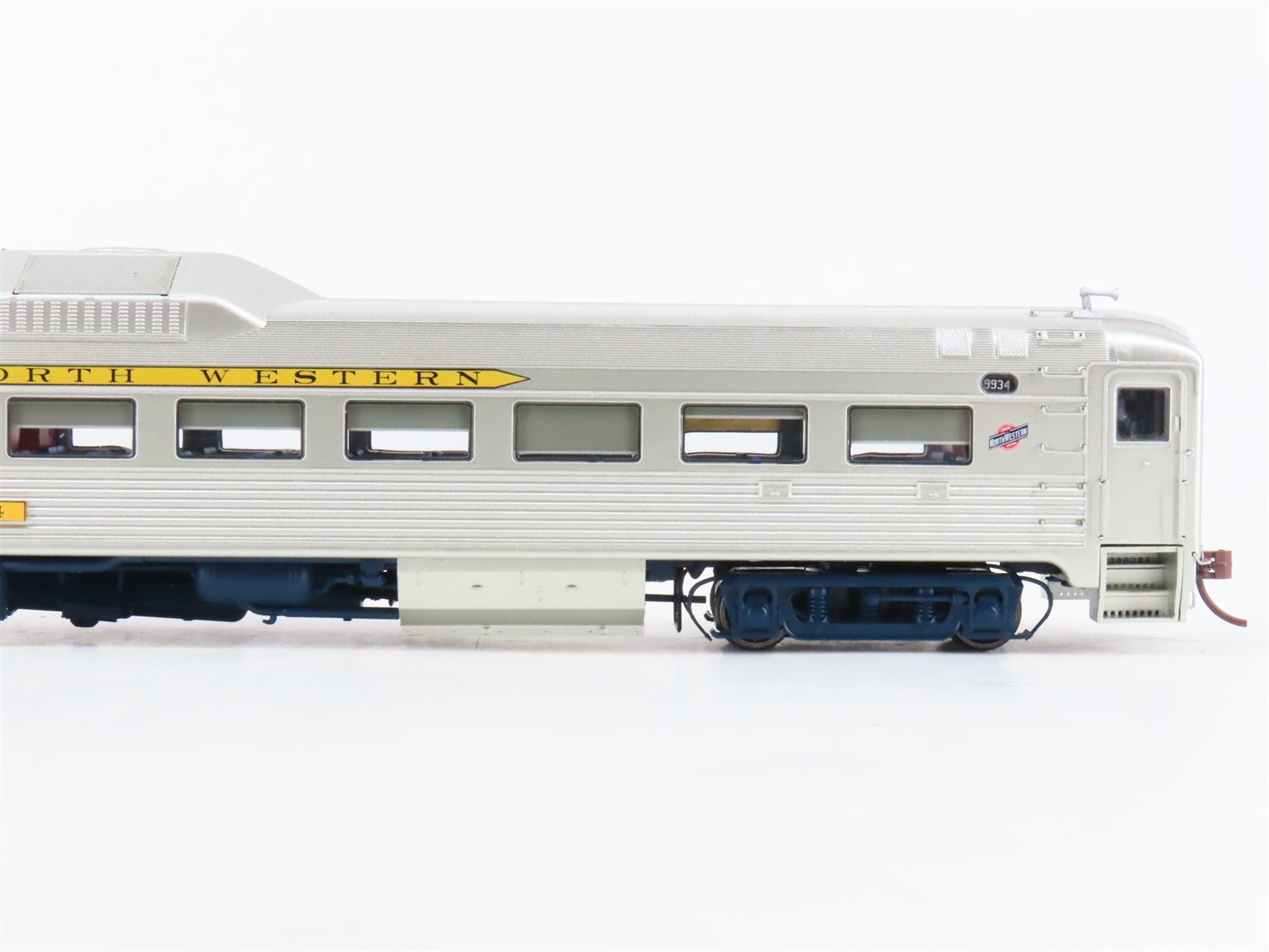 HO Scale Rapido 16626 CNW Railway Budd RDC-1 Diesel Railcar #9934 w/DCC & Sound