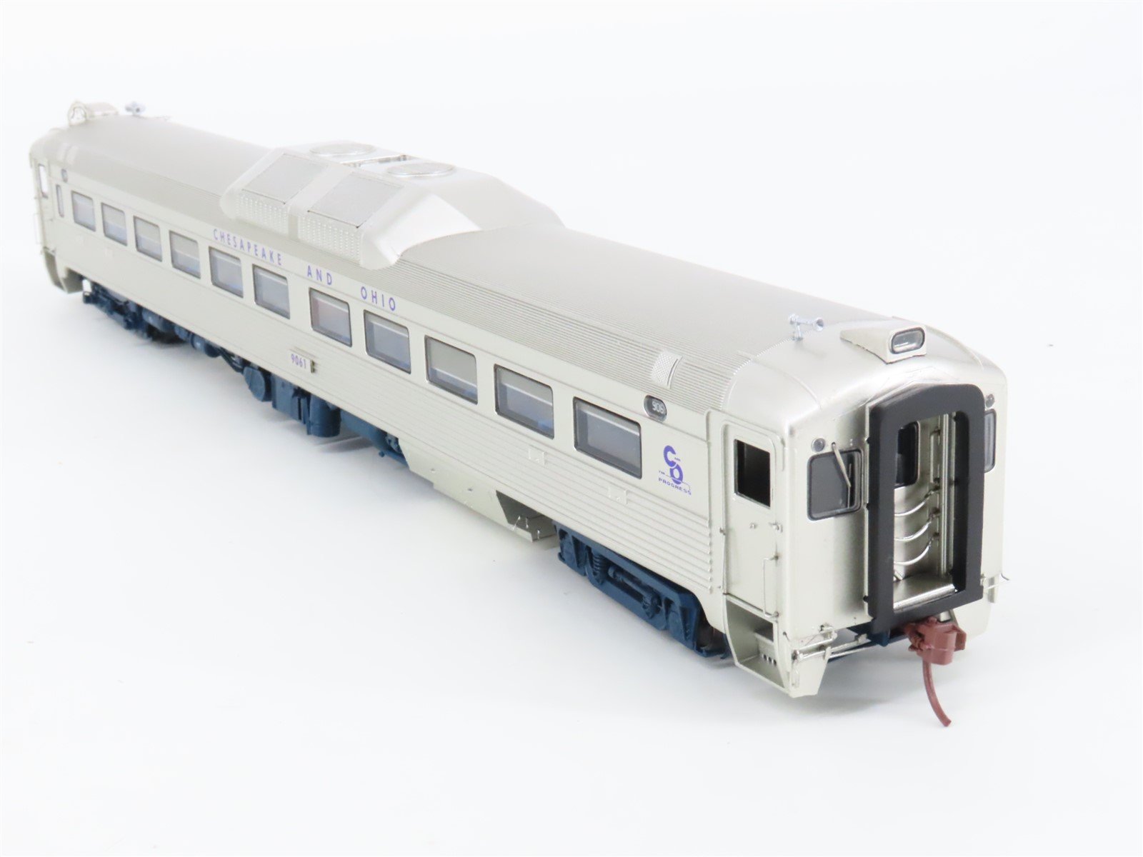 HO Scale Rapido 16622 C&O Railway Budd RDC-1 Diesel Railcar #9061 w/DCC & Sound