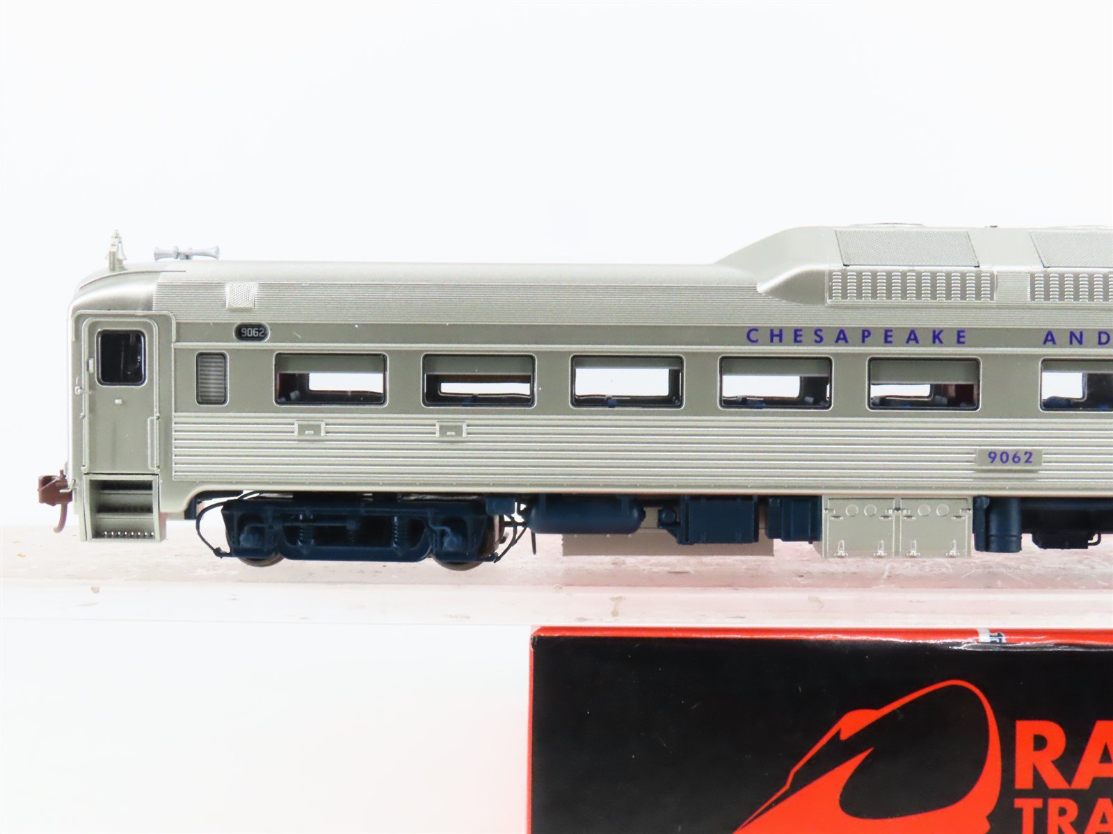 HO Scale Rapido 16623 C&O Railway Budd RDC-1 Diesel Railcar #9062 w/DCC & Sound
