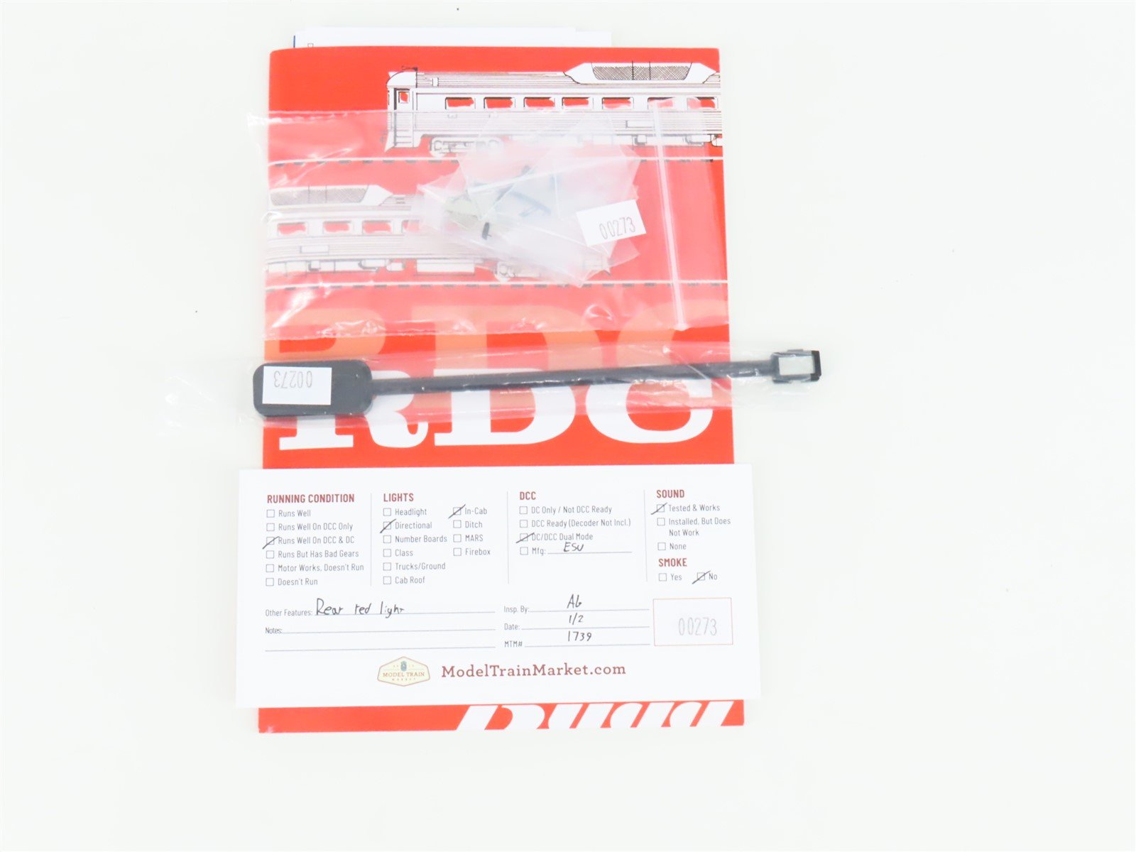 HO Scale Rapido 16624 C&O Railway Budd RDC-2 Diesel Railcar #9060 w/DCC & Sound