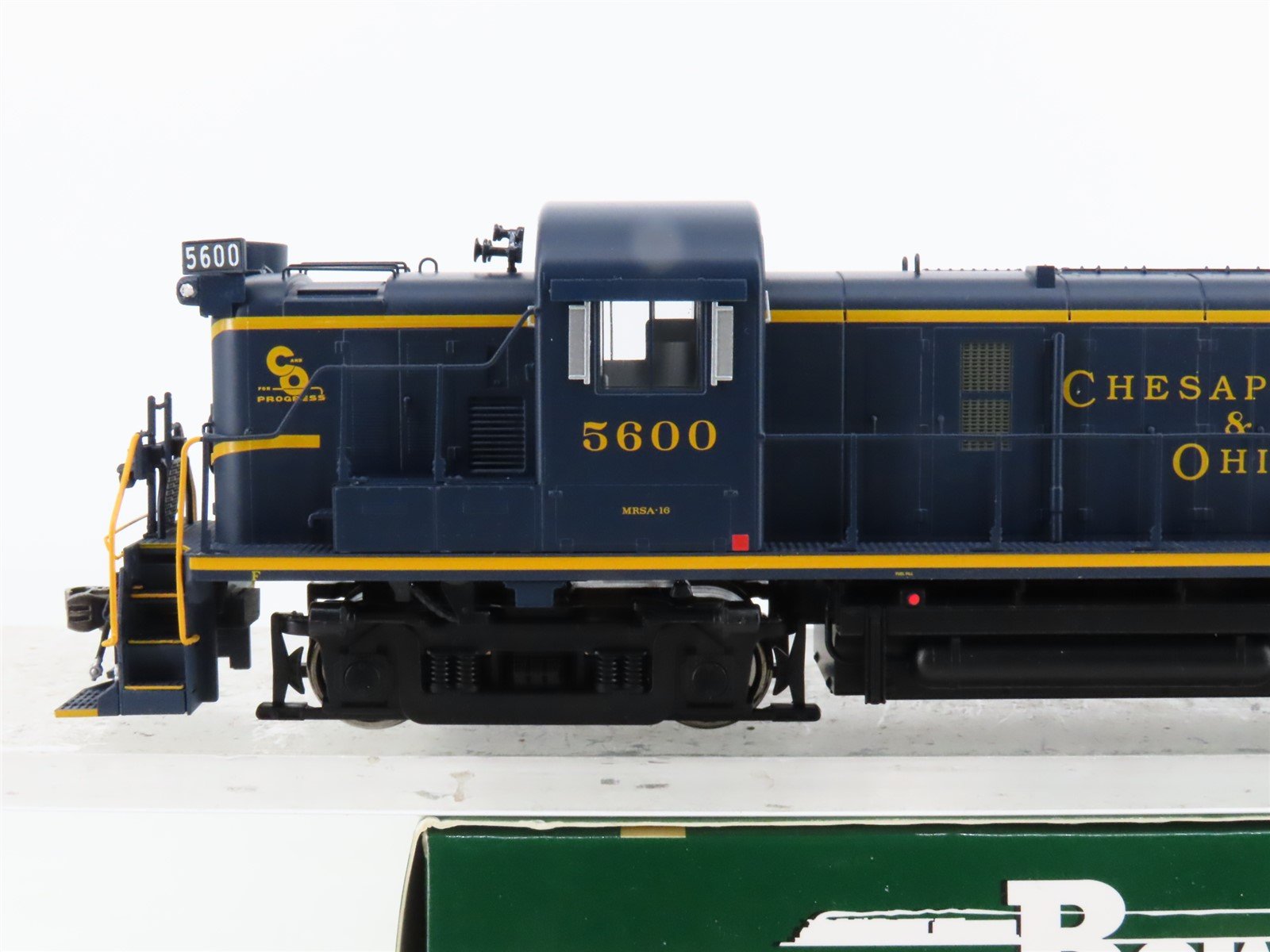 HO Scale Bowser 25195 C&O Chesapeake & Ohio RS3 Diesel Loco #5600 wDCC & Sound