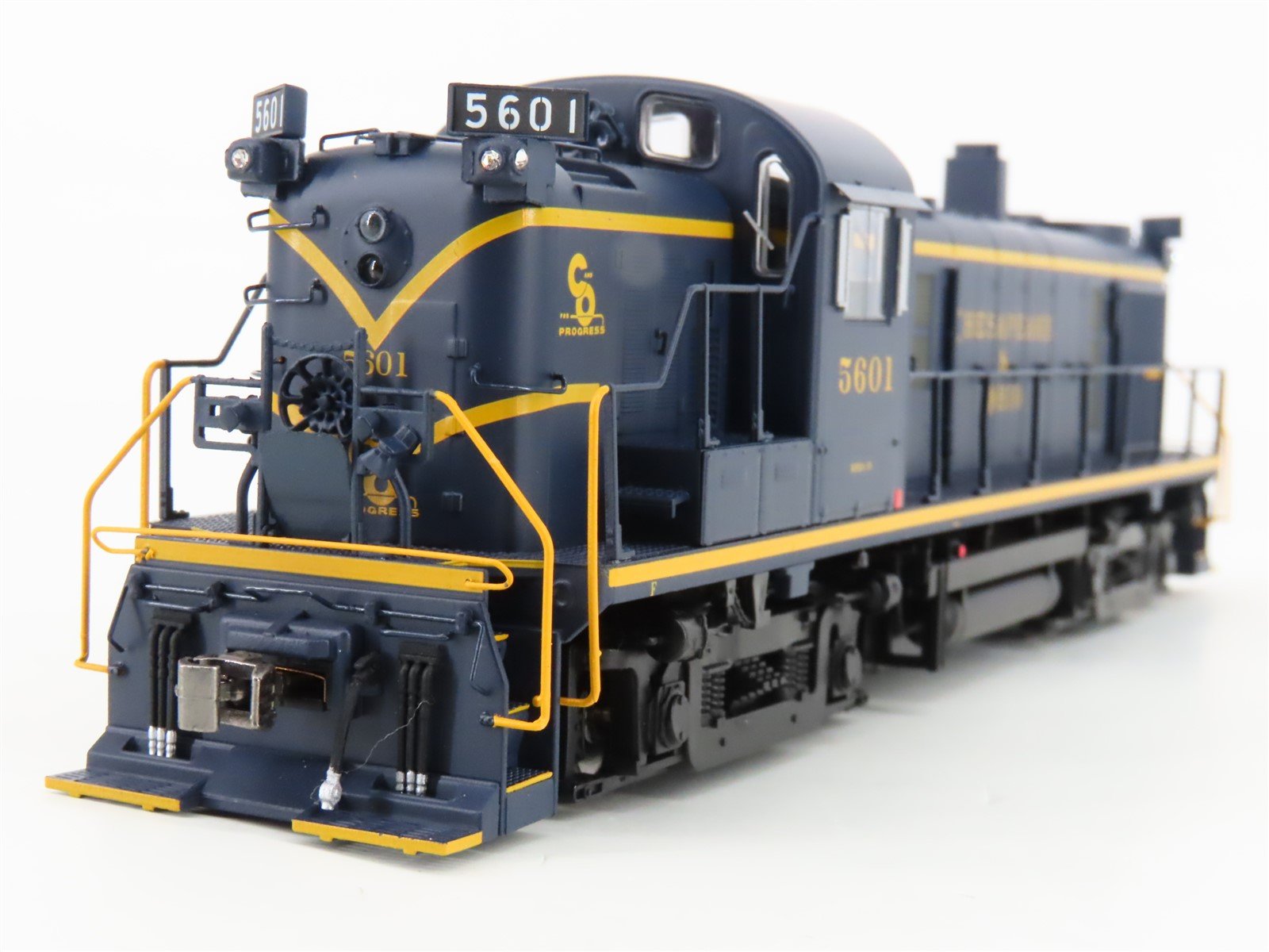 HO Scale Bowser 25196 C&O Chesapeake & Ohio RS3 Diesel Loco #5601 wDCC & Sound