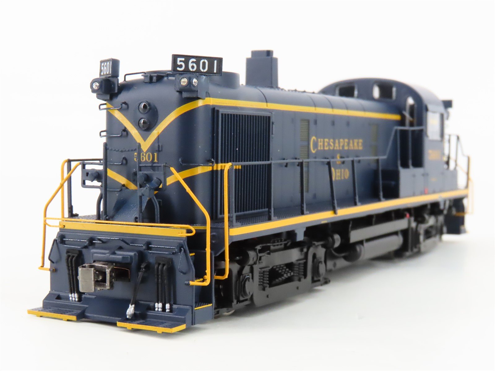 HO Scale Bowser 25196 C&O Chesapeake & Ohio RS3 Diesel Loco #5601 wDCC & Sound