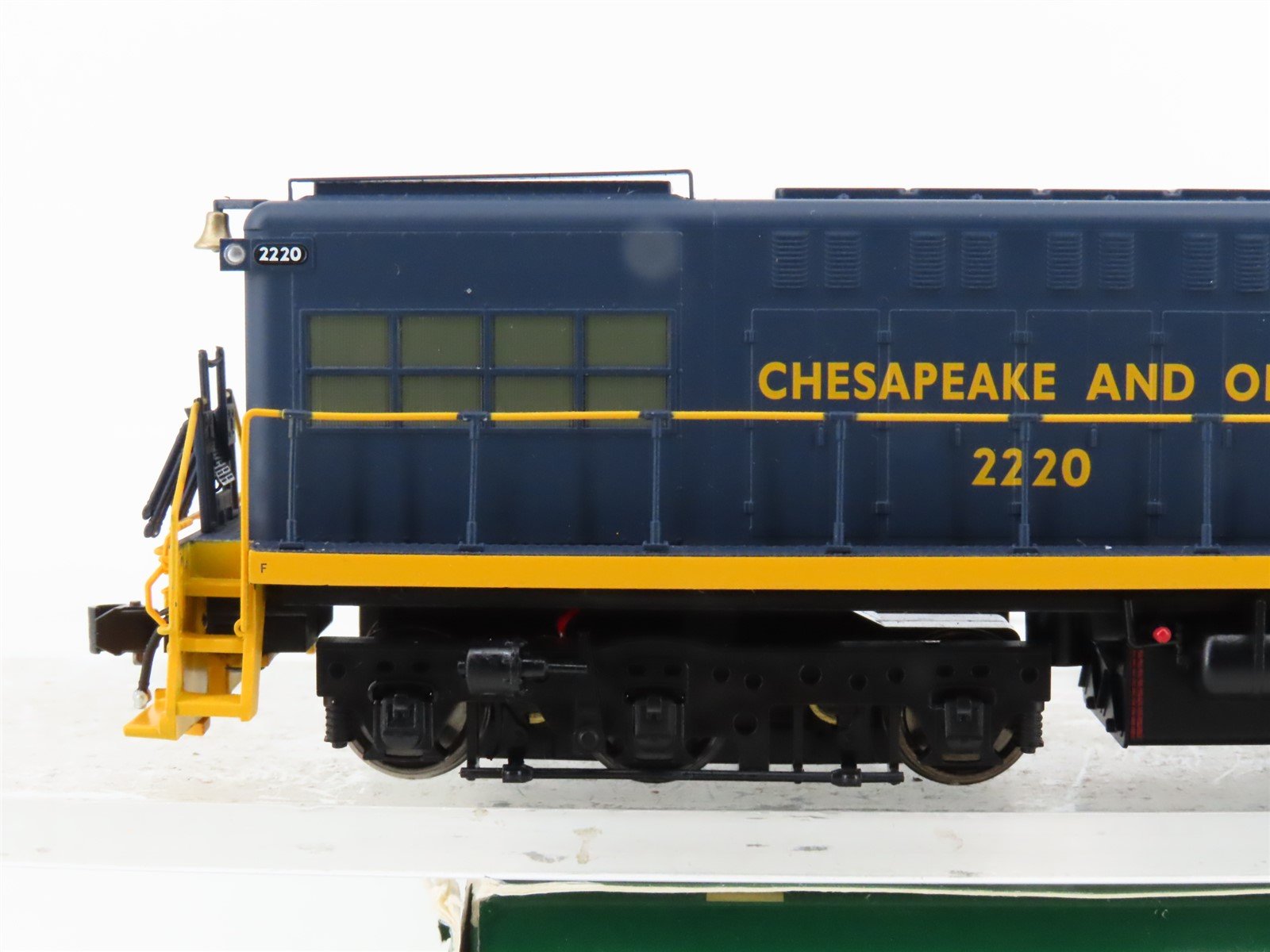 HO Scale Bowser 25084 C&O Chesapeake & Ohio AS616 Diesel Loco #2220 wDCC & Sound