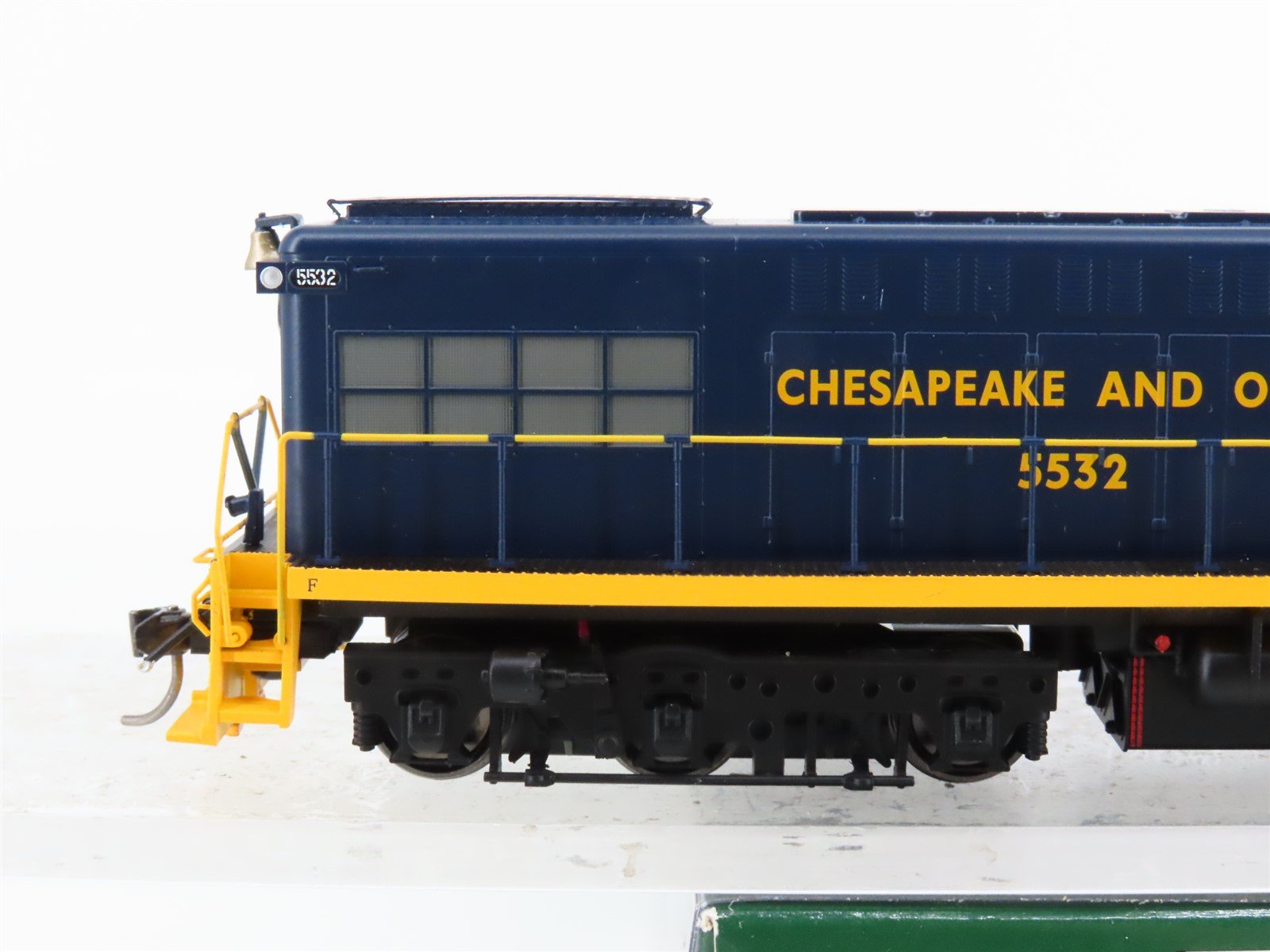 HO Scale Bowser 24385 C&O Railway DRS-6-6-1500 Diesel Loco #5532 wDCC & Sound