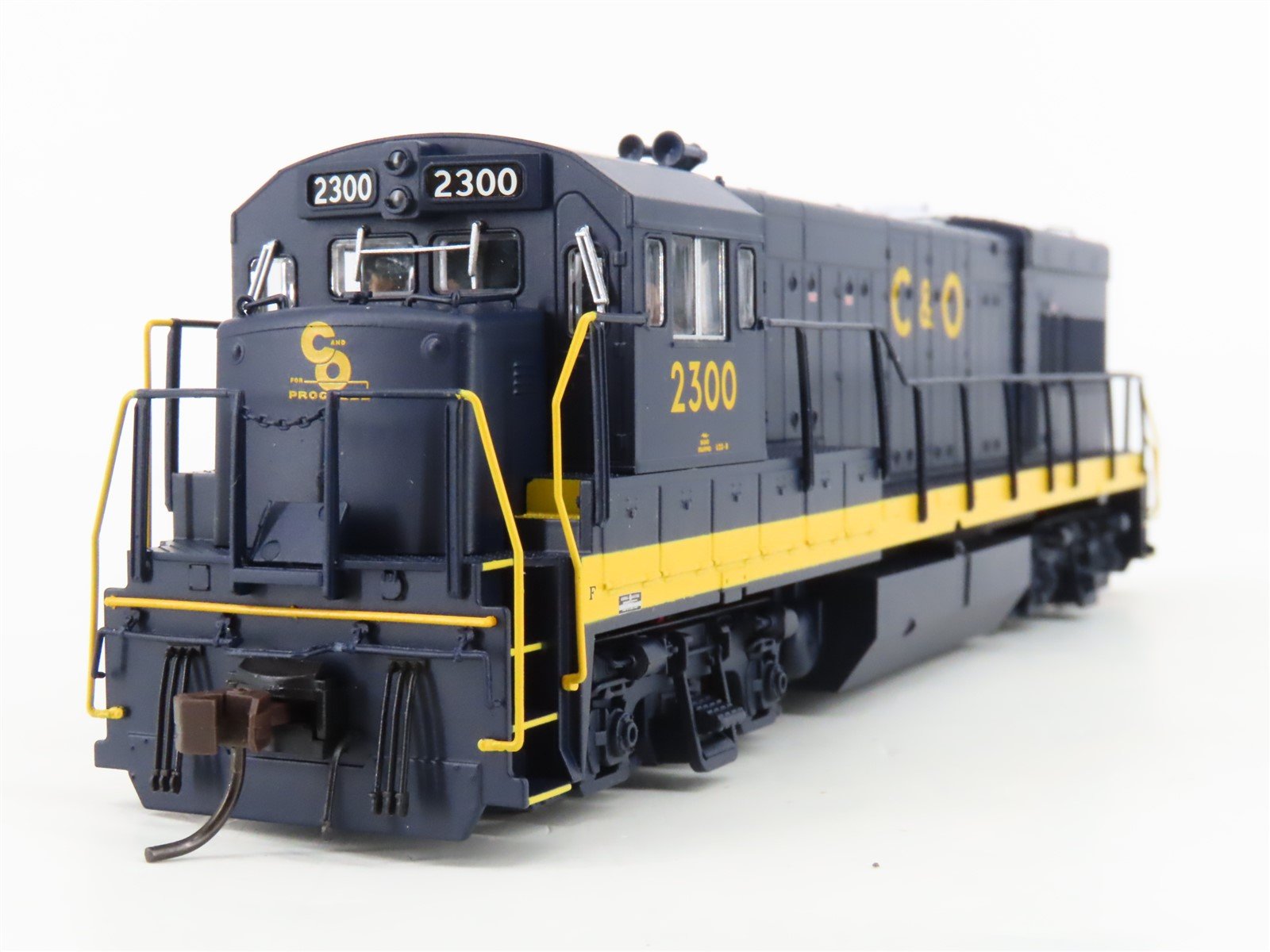 HO Scale Atlas 10002188 C&O Chesapeake & Ohio U23B Diesel #2300 w/ DCC & Sound