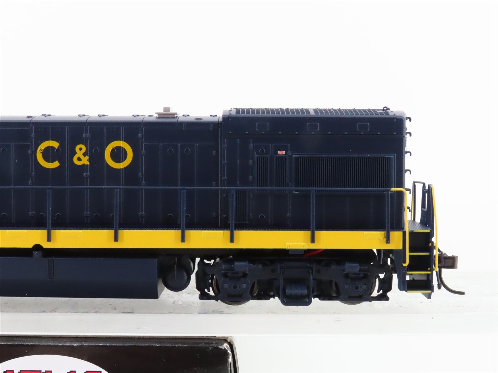 HO Scale Atlas 10002190 C&O Chesapeake & Ohio U23B Diesel #2322 w/ DCC & Sound