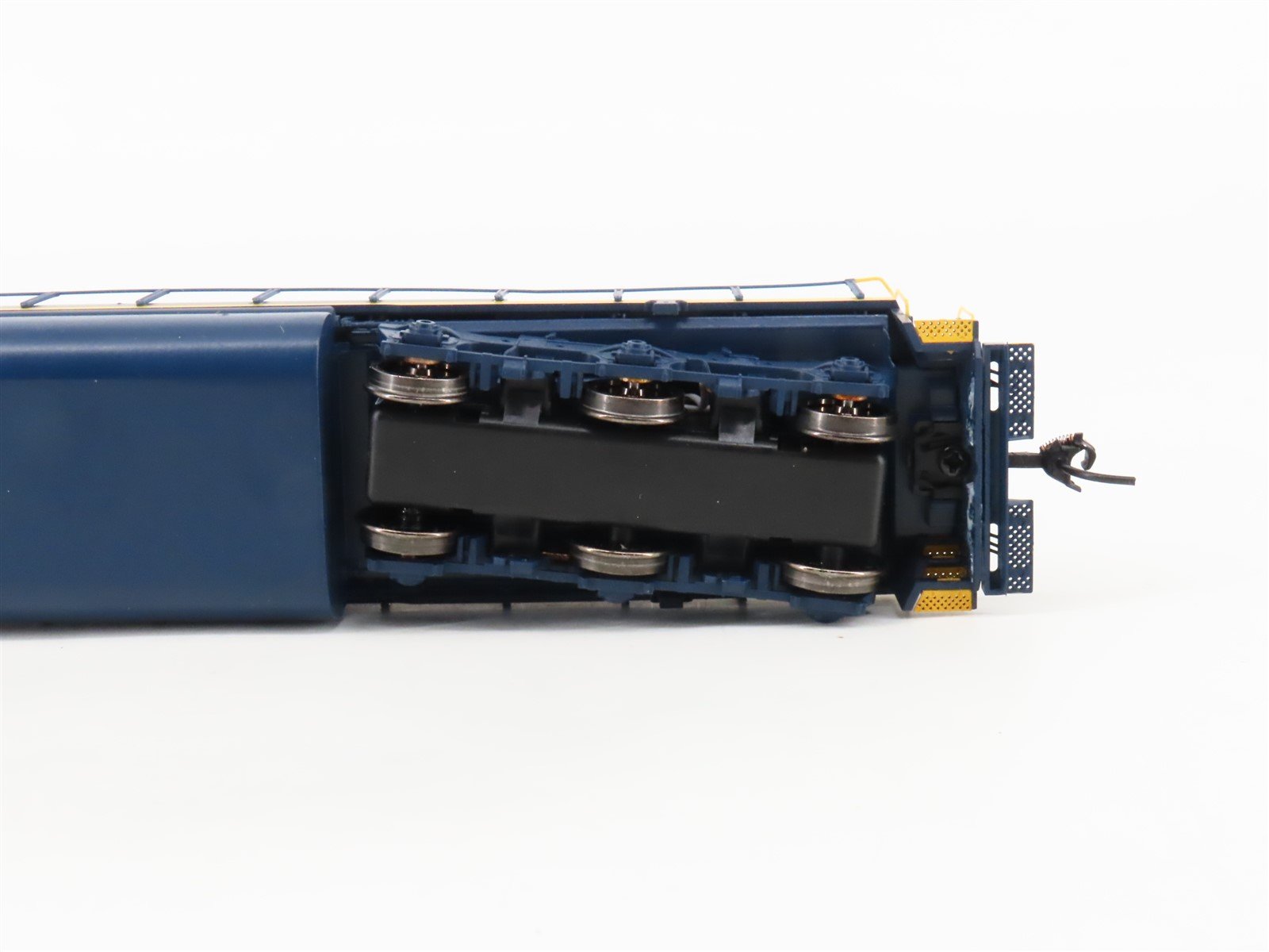 HO Scale Broadway Limited BLI 7632 C&O Railway SD40 Diesel #7455 w/ Paragon4