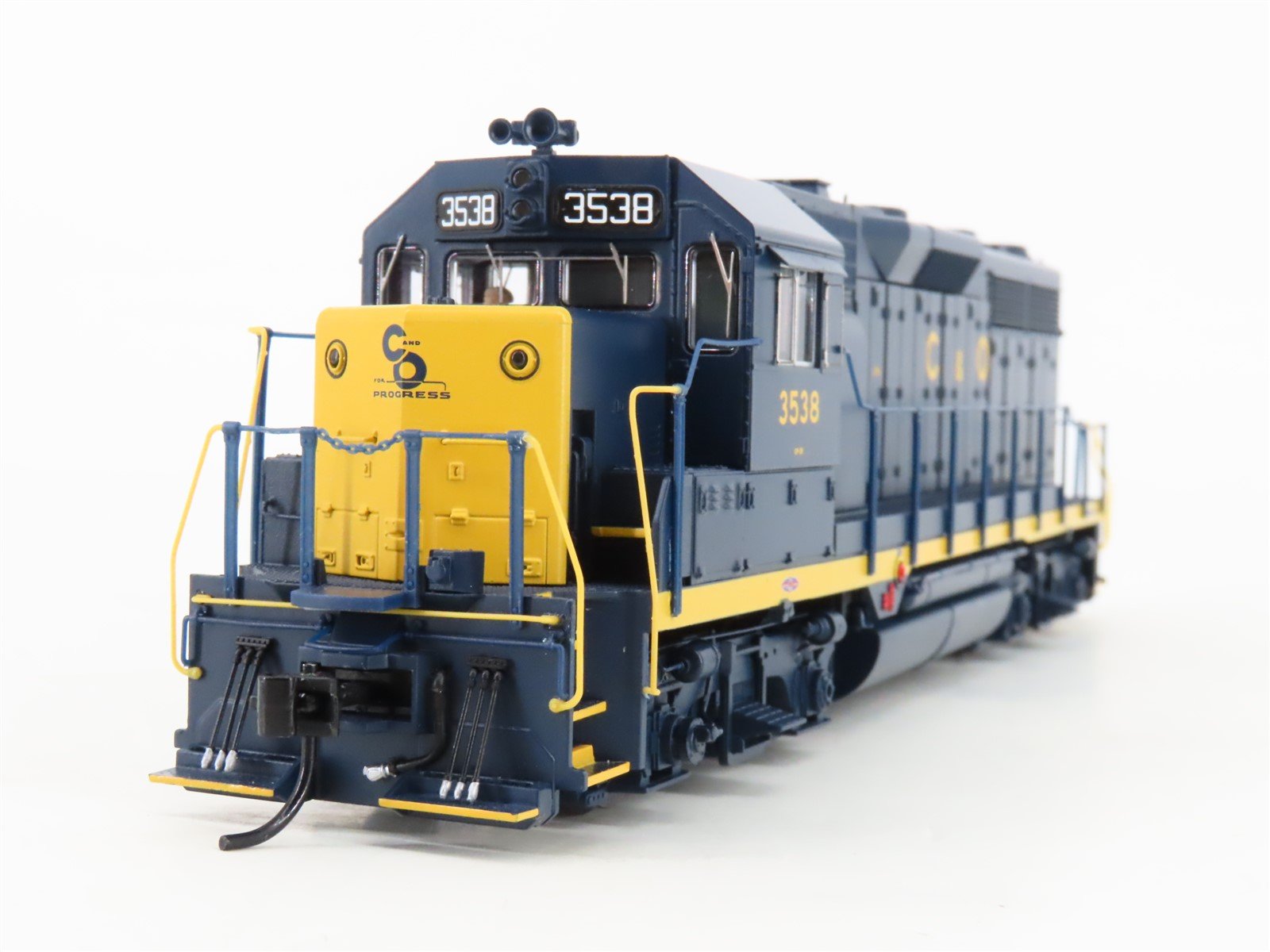 HO Scale Broadway Limited BLI 7537 C&O Railway GP35 Diesel #3538 w/ Paragon4