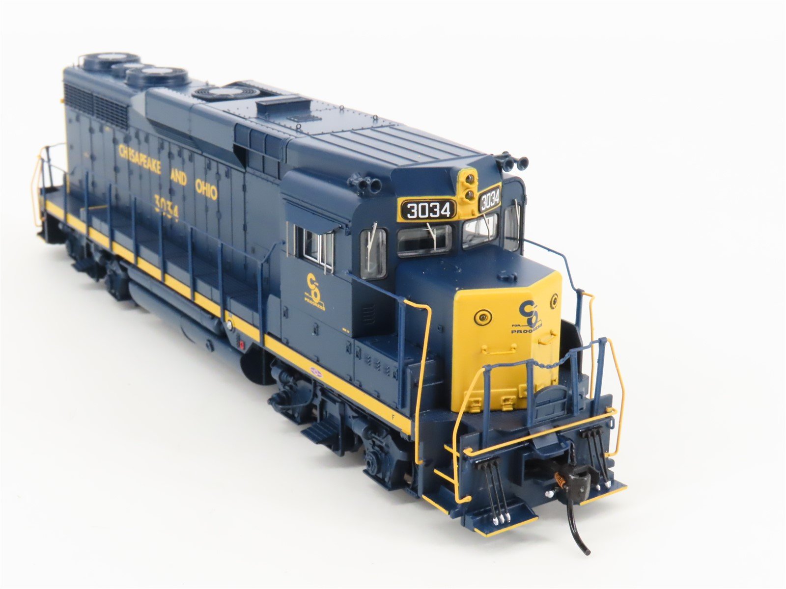 HO Scale Broadway Limited BLI 9136 C&O Railway GP30 Diesel #3034 w/ Paragon4