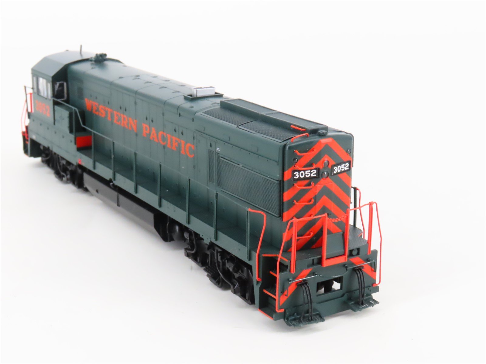 HO Scale Proto 920-41657 WP Western Pacific U28/30B Diesel #3052 wDCC & Sound