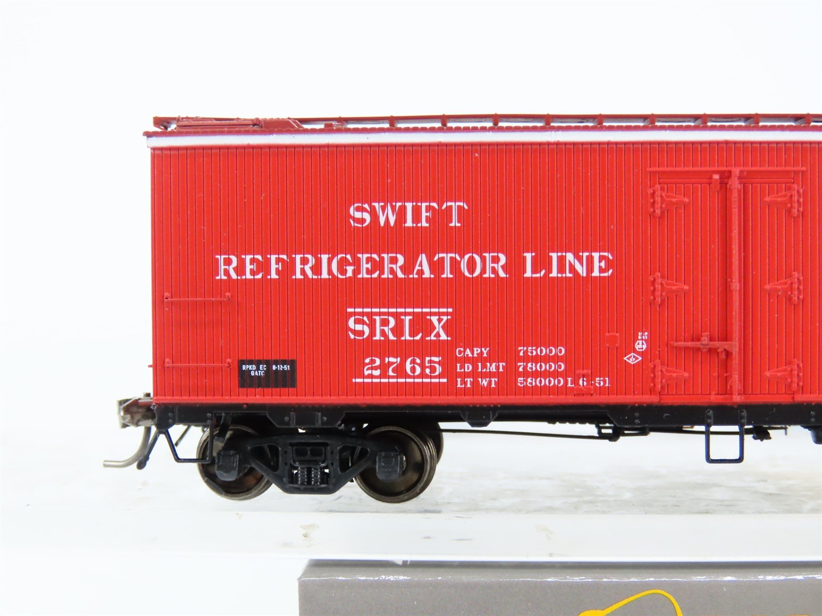 HO Scale Rapido 121059-2 SRLX Swift Refrigerator Line 37' Meat Reefer #2765
