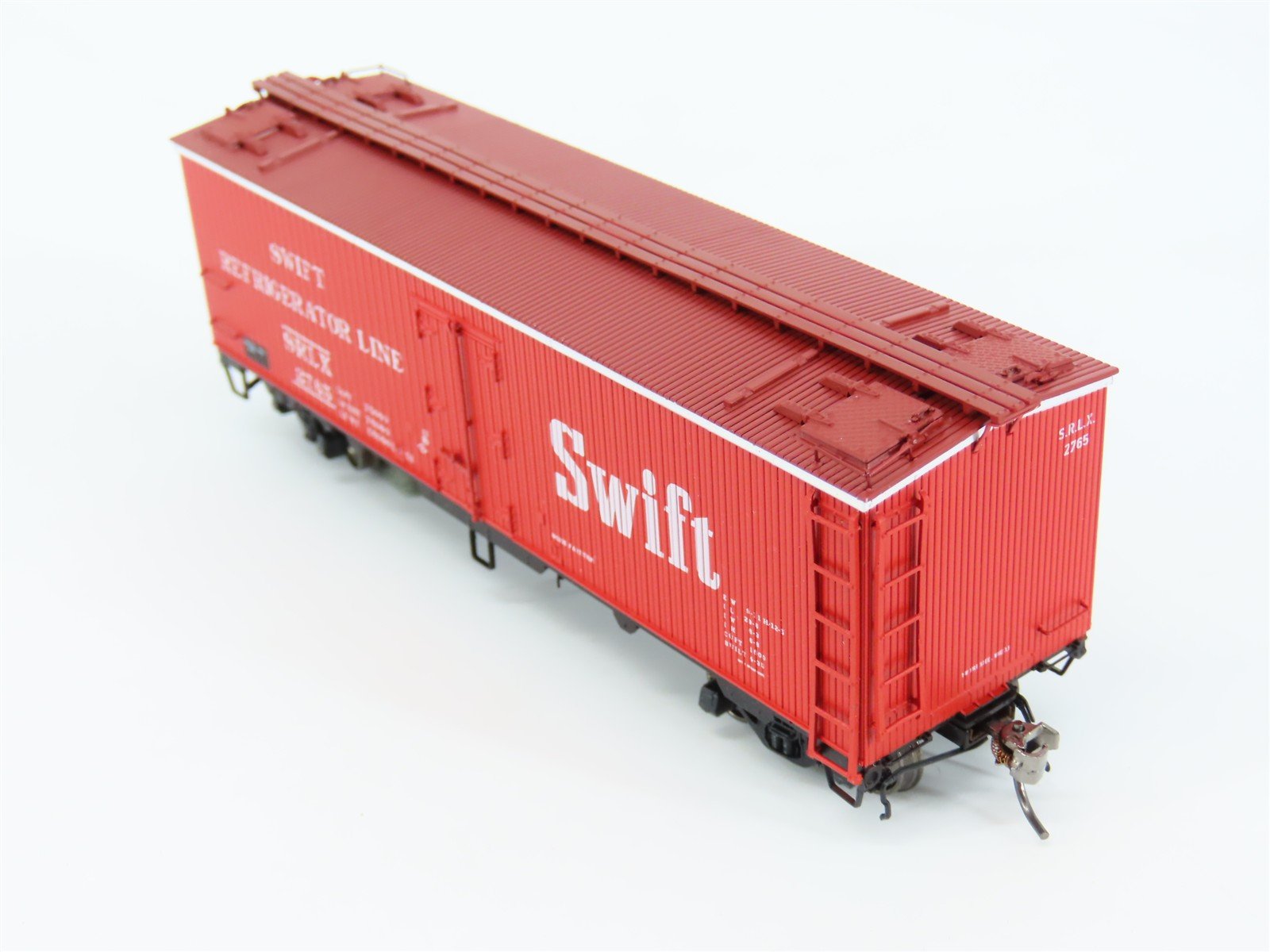HO Scale Rapido 121059-2 SRLX Swift Refrigerator Line 37' Meat Reefer #2765