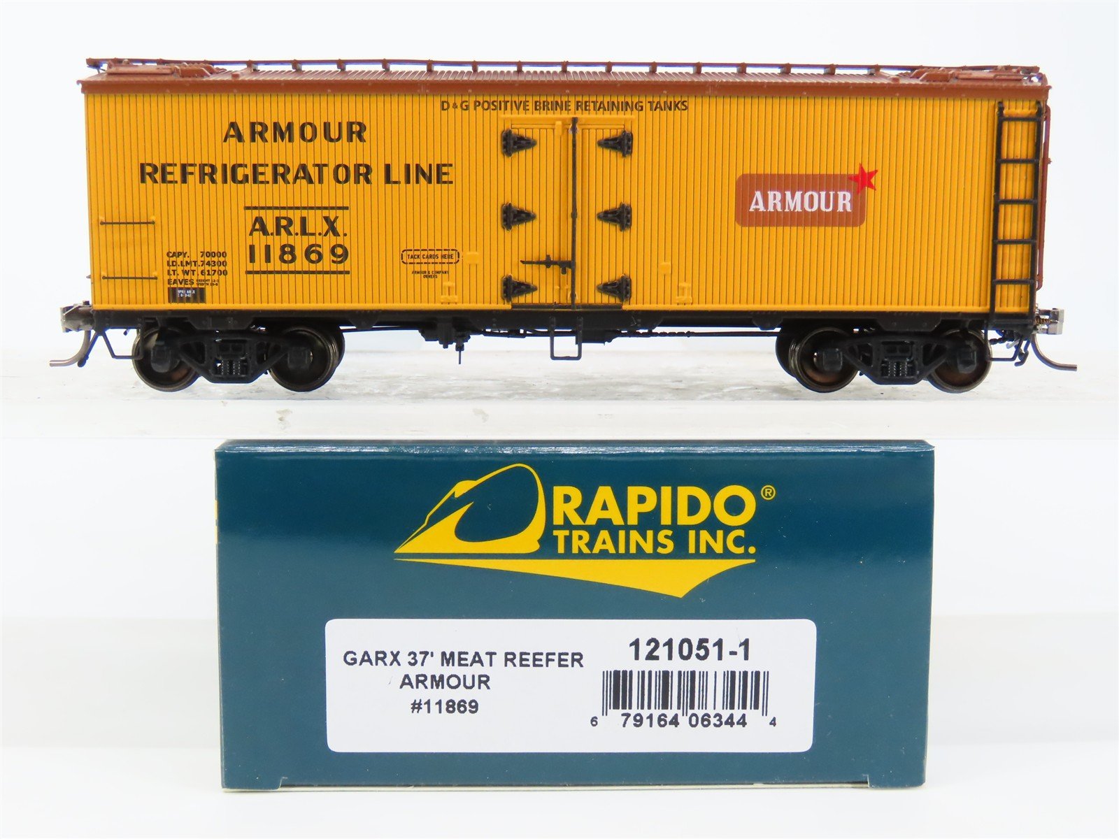 HO Scale Rapido 121051-1 ARLX Armour Refrigerator GARX 37' Meat Reefer #11869