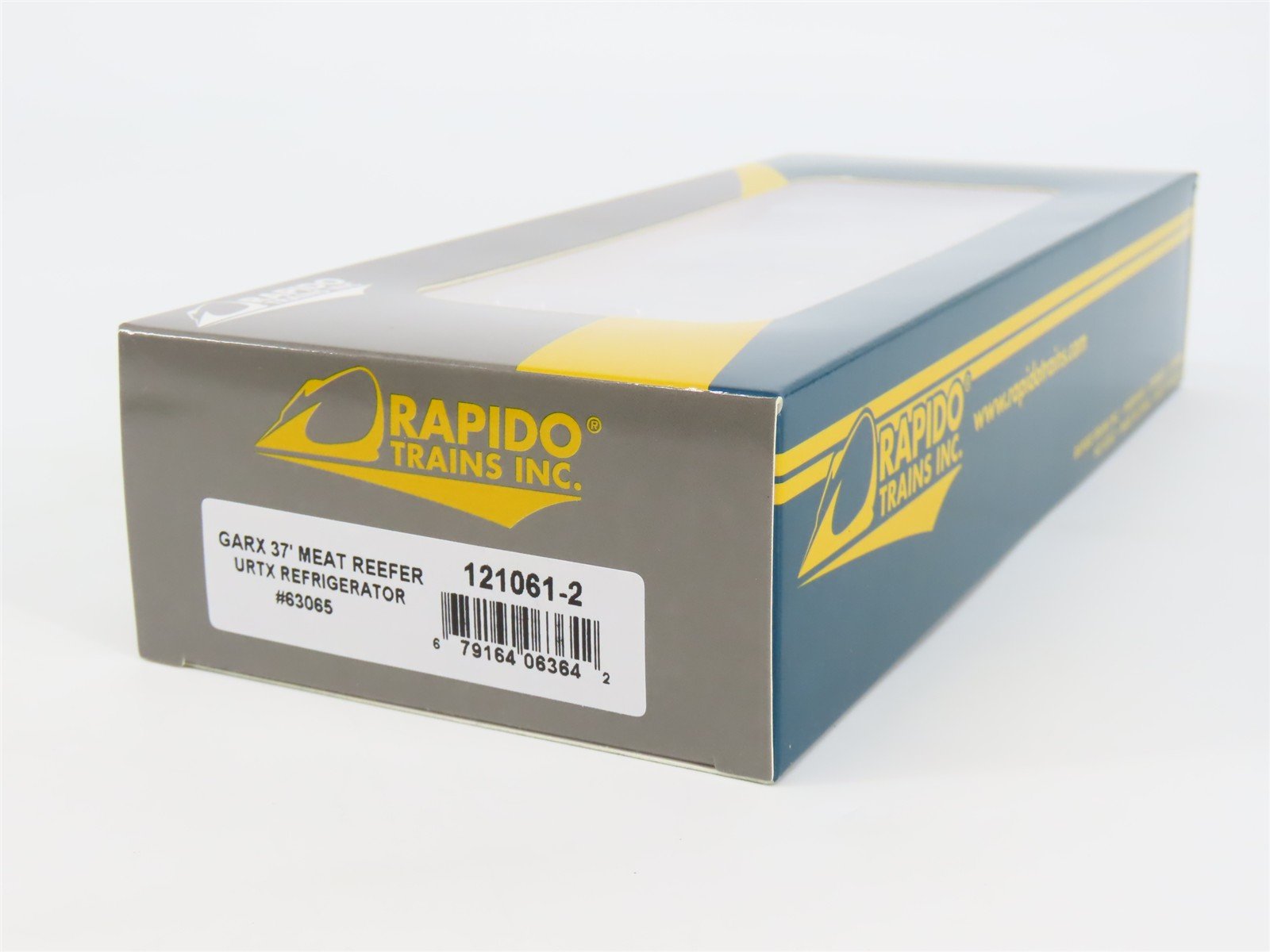 HO Scale Rapido 121061-2 URTX Refrigerator GARX 37' Meat Reefer #63065