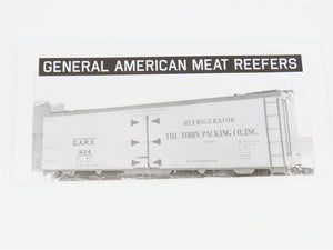 HO Scale Rapido 121061-1 URTX Refrigerator GARX 37' Meat Reefer #63063
