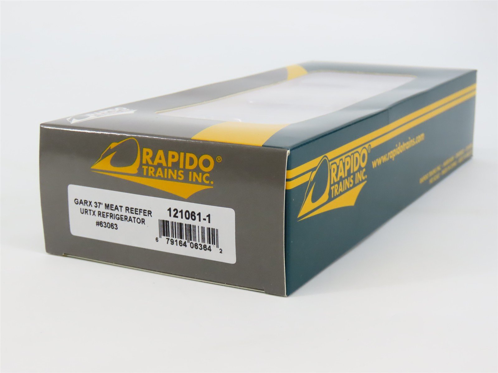 HO Scale Rapido 121061-1 URTX Refrigerator GARX 37' Meat Reefer #63063