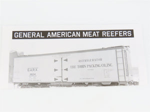 HO Scale Rapido 121062-3 WCLX Wilson & Co. GARX 37' Meat Reefer #9244