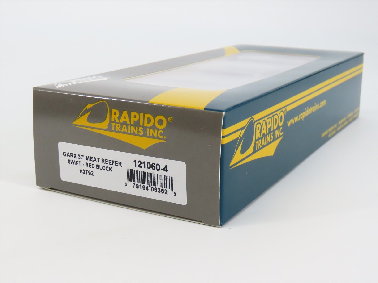 HO Scale Rapido 121060-4 SRLX Swift (Red Block) GARX 37' Meat Reefer #2792