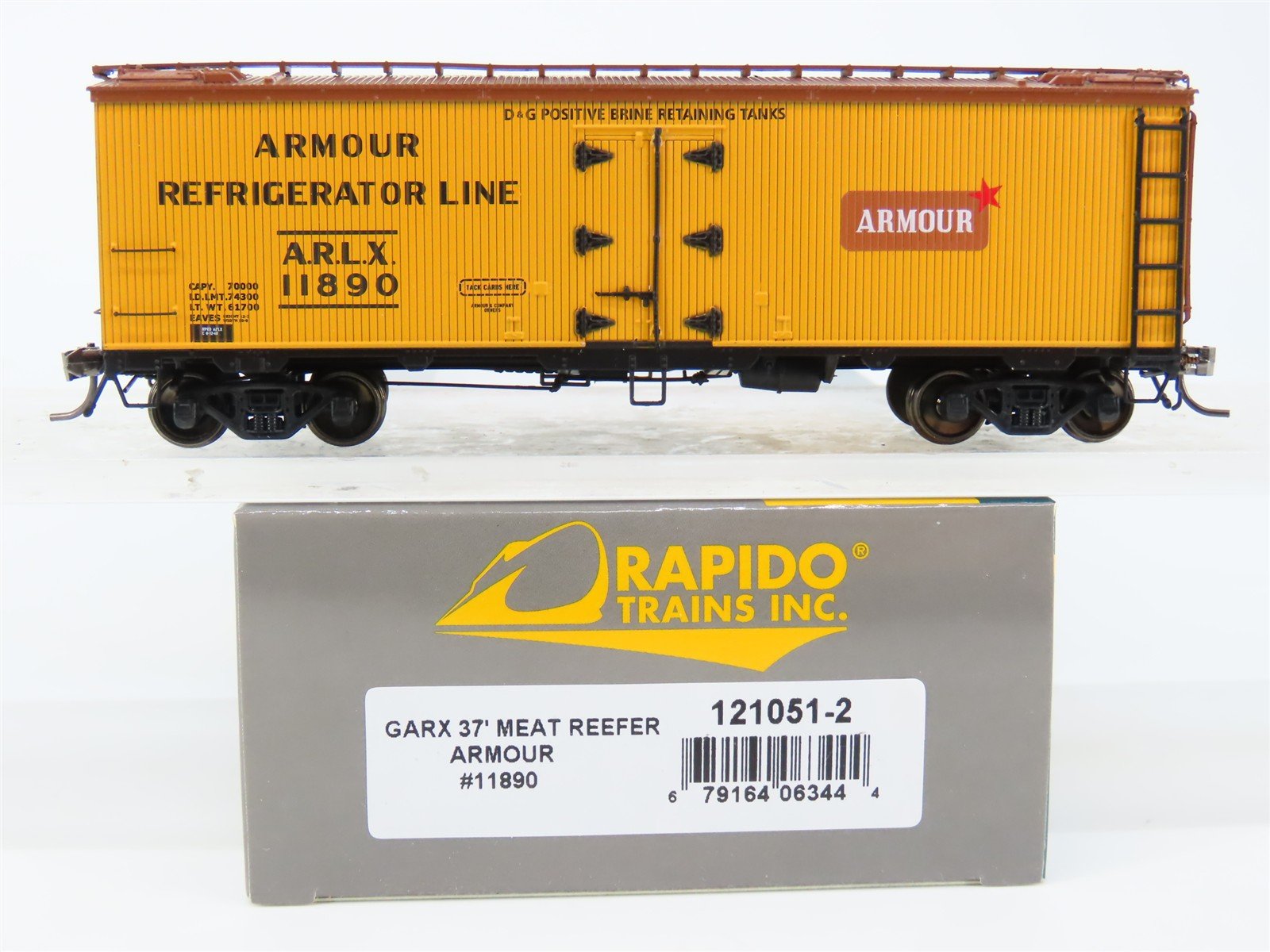 HO Scale Rapido 121051-2 ARLX Armour GARX 37' Meat Reefer #11890