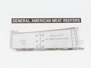 HO Scale Rapido 121051-2 ARLX Armour GARX 37' Meat Reefer #11890