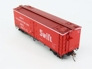 HO Scale Rapido 121059-3 SRLX Swift (Red Scheme) GARX 37' Meat Reefer #2772
