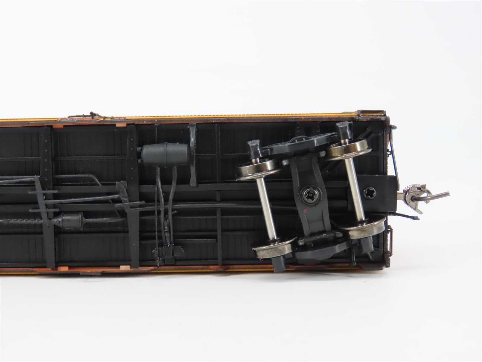 HO Scale Rapido 121051-3 ARLX Armour GARX 37' Meat Reefer #11933