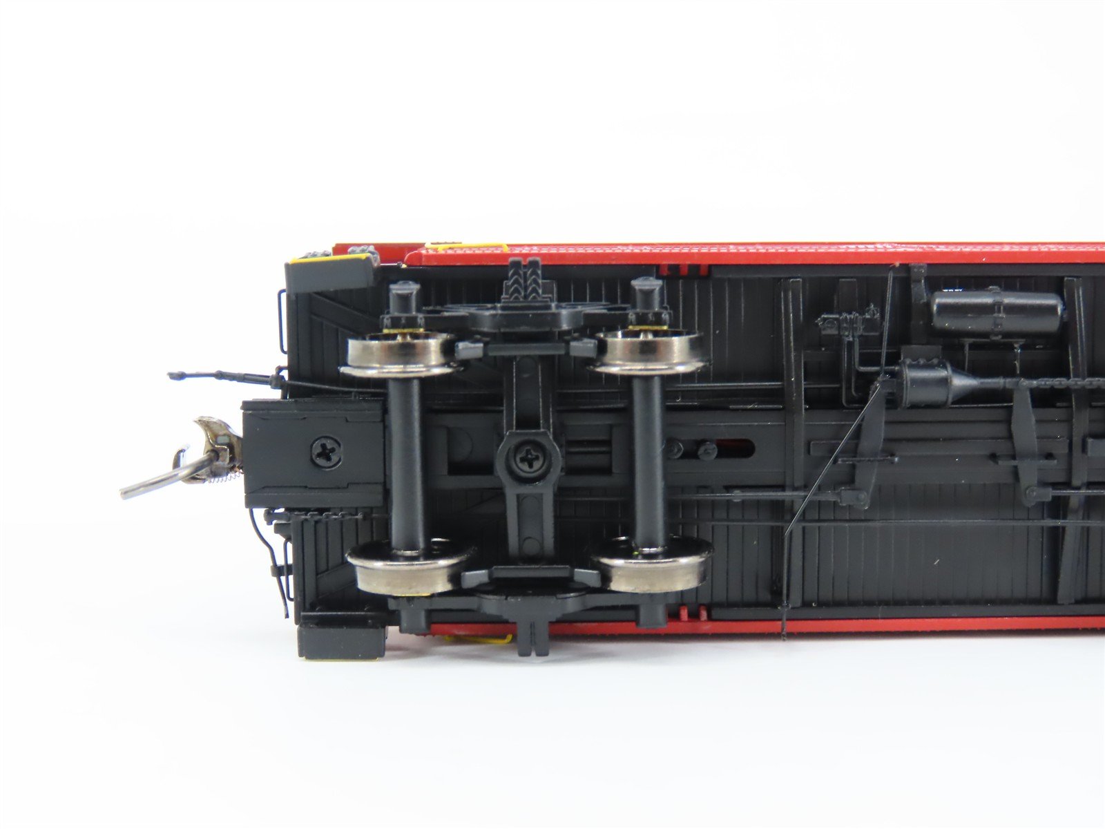 HO Scale Rapido 144022 WM Western Maryland NE-Style Caboose #1801 w/ Lights