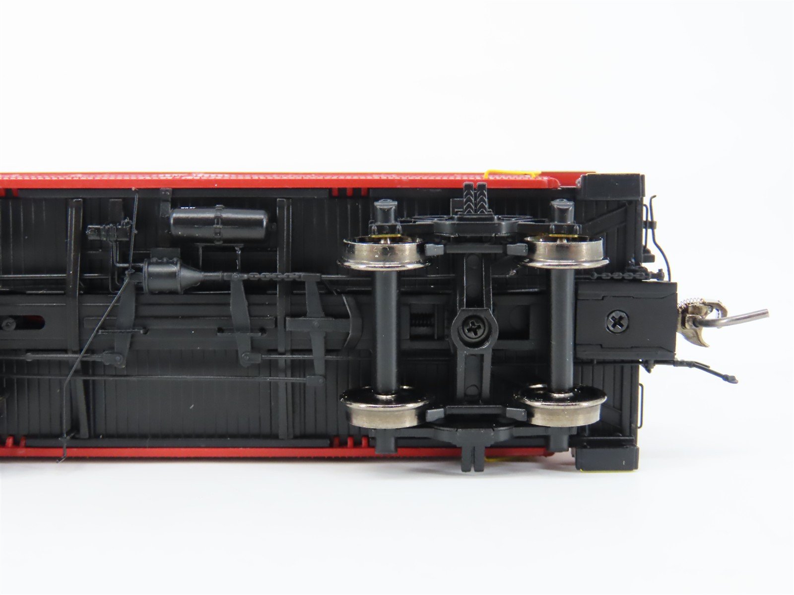 HO Scale Rapido 144022 WM Western Maryland NE-Style Caboose #1801 w/ Lights