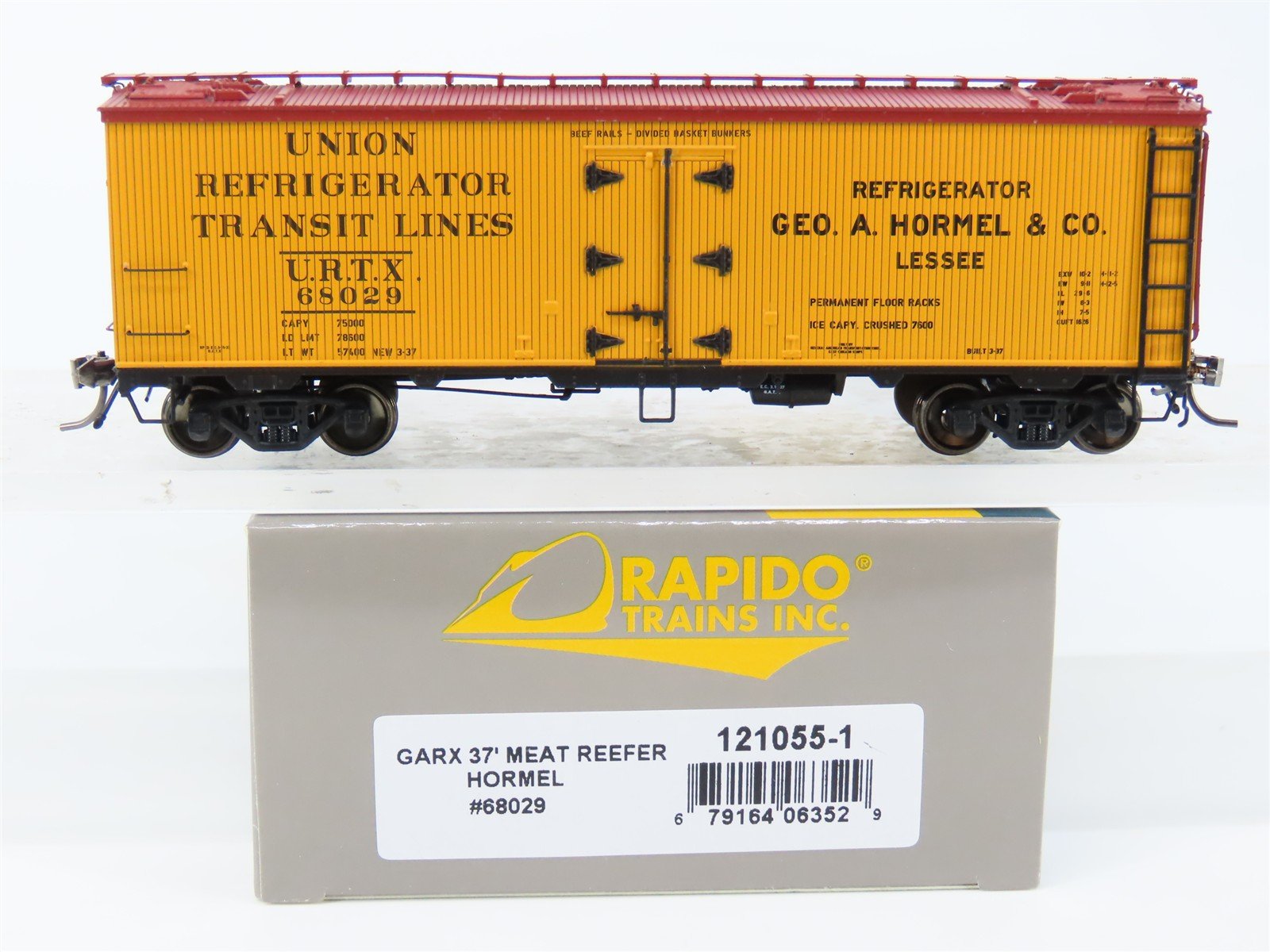 HO Scale Rapido 121055-1 URTX Hormel GARX 37' Meat Reefer #68029