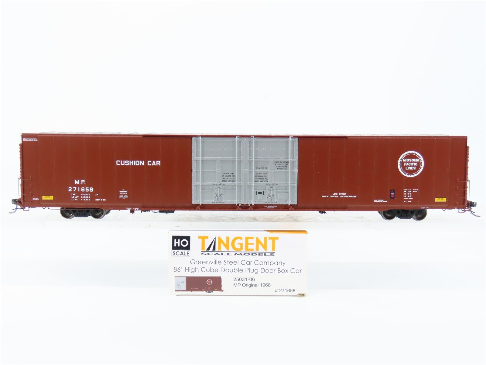 HO Scale Tangent 25031-06 MP Missouri Pacific 86' High Cube Box Car #271658