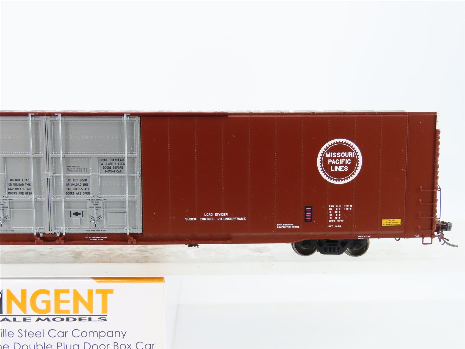 HO Scale Tangent 25031-06 MP Missouri Pacific 86' High Cube Box Car #271658