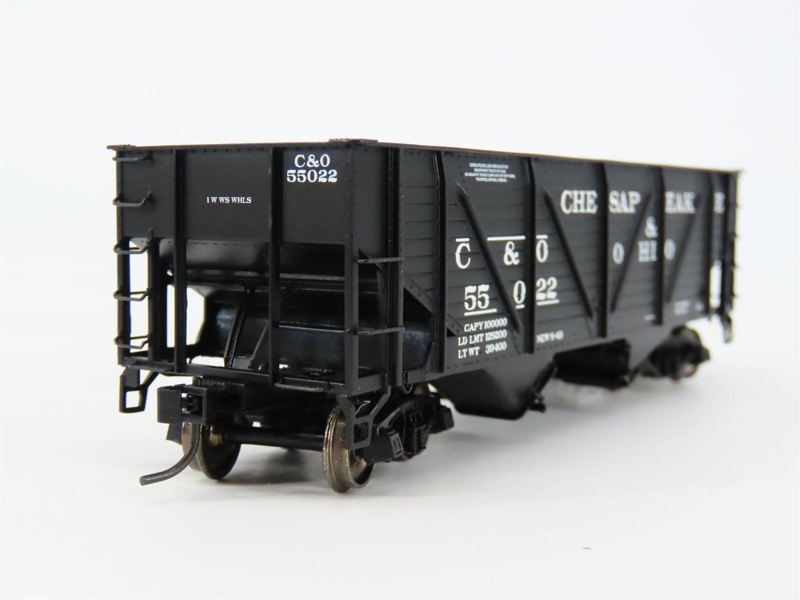 HO Scale PROTO 2000 23823 C&O Chesapeake & Ohio Railroad 2-Bay Hopper #55022