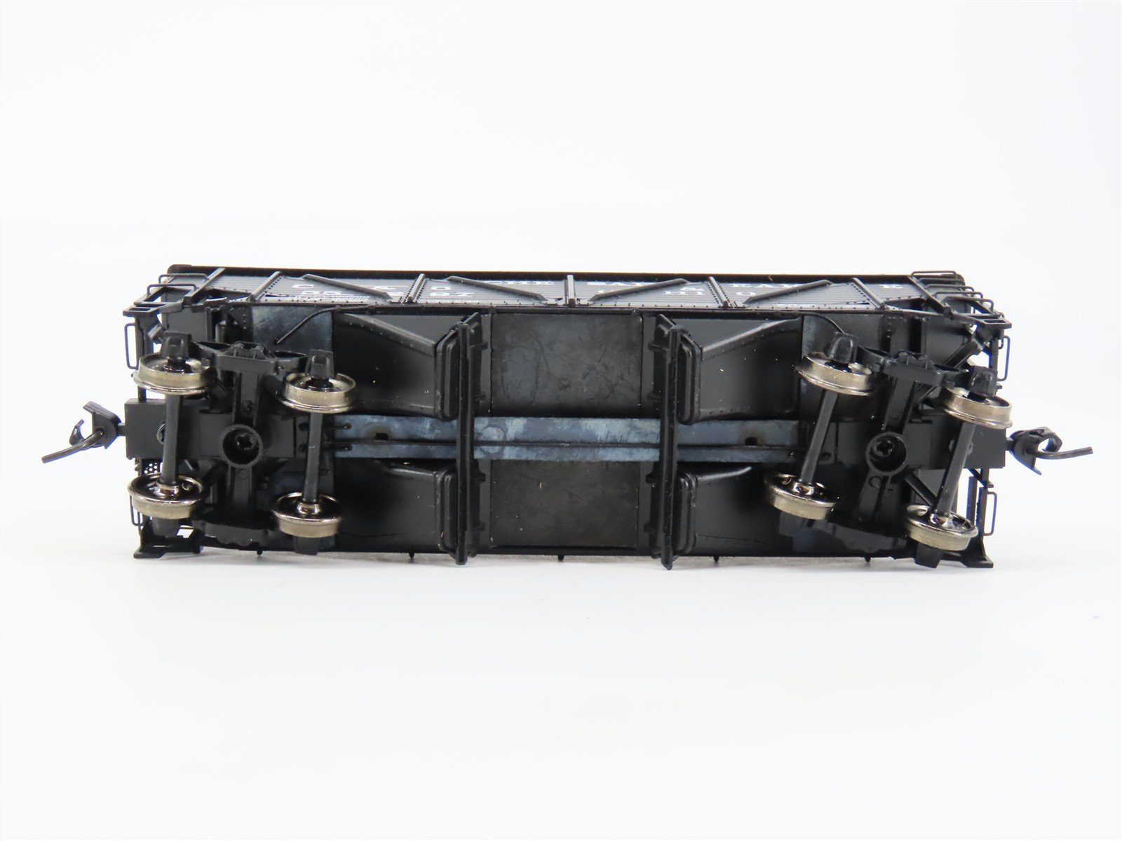 HO Scale PROTO 2000 23838 C&O Chesapeake & Ohio Railroad 2-Bay Hopper #55297