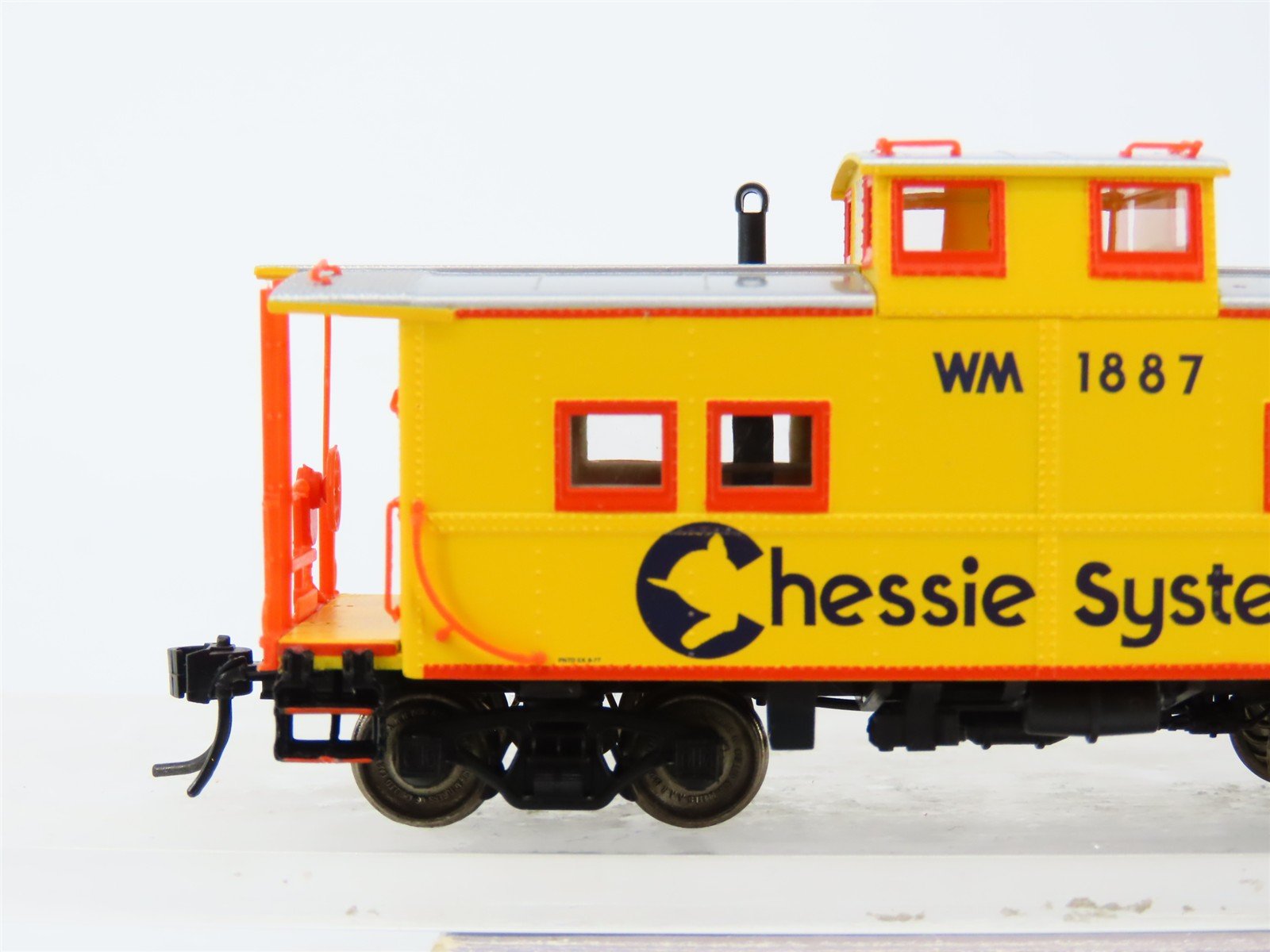 HO Scale PROTO 2000 8507 WM Chessie System Cupola Caboose #1887
