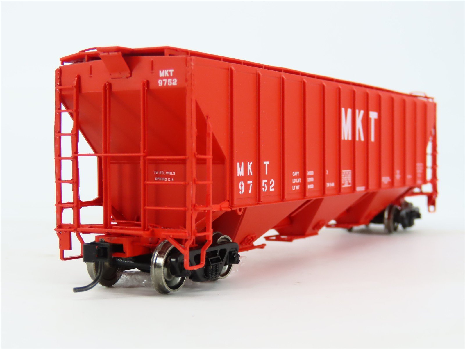 HO Scale PROTO 2000 23384 MKT 3-Bay Covered Hopper #9752