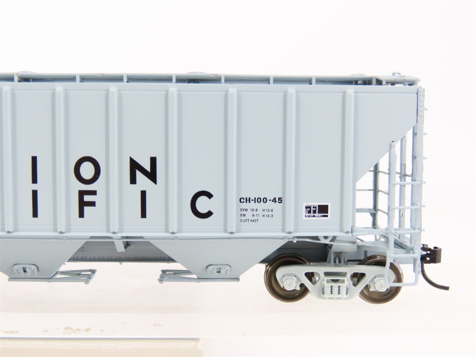 HO Scale PROTO 2000 23375 UP Union Pacific Railroad 3-Bay Hopper #81518