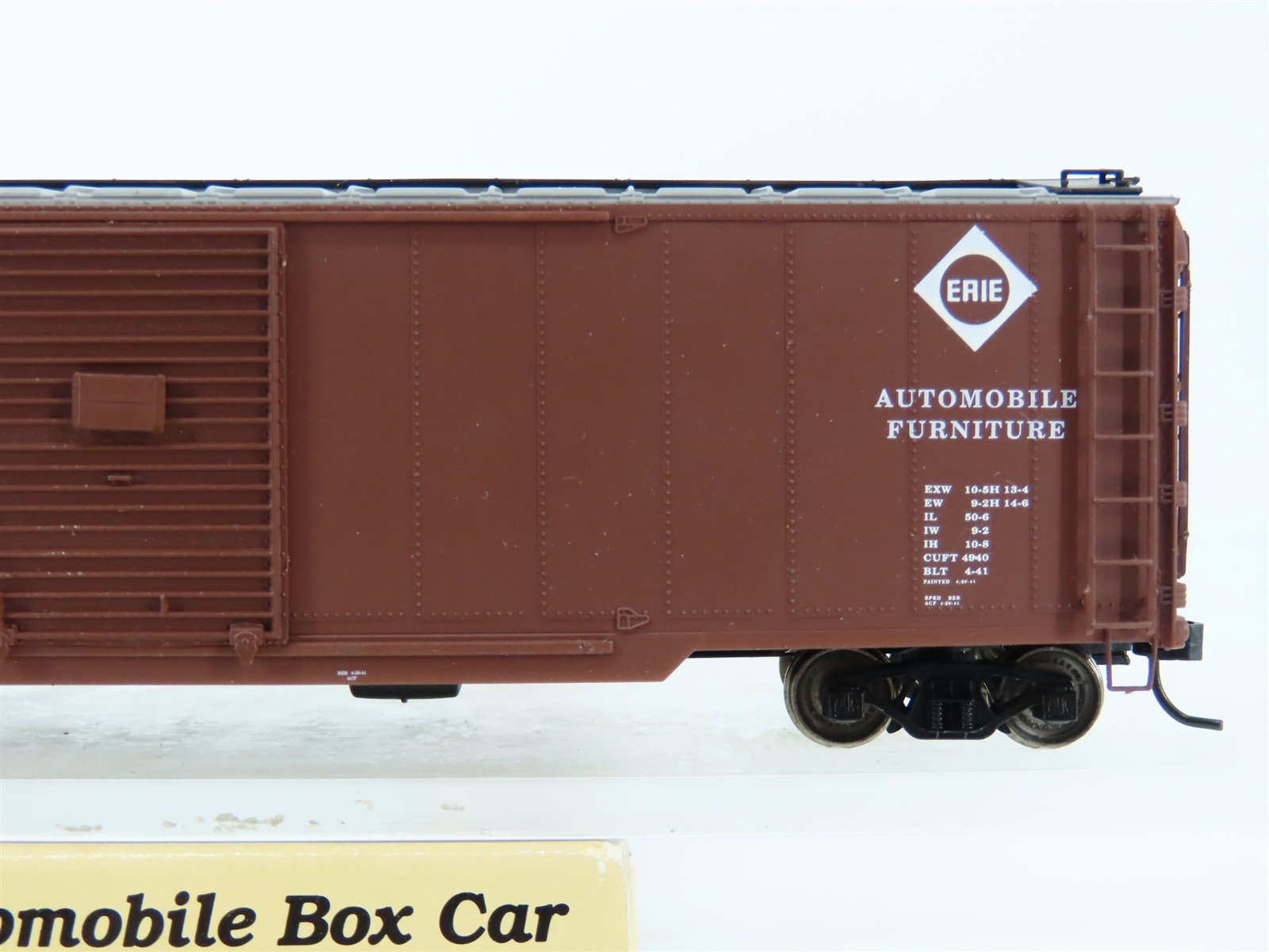 HO Scale PROTO 2000 ERIE Railroad 50' Automobile Box Car #65012