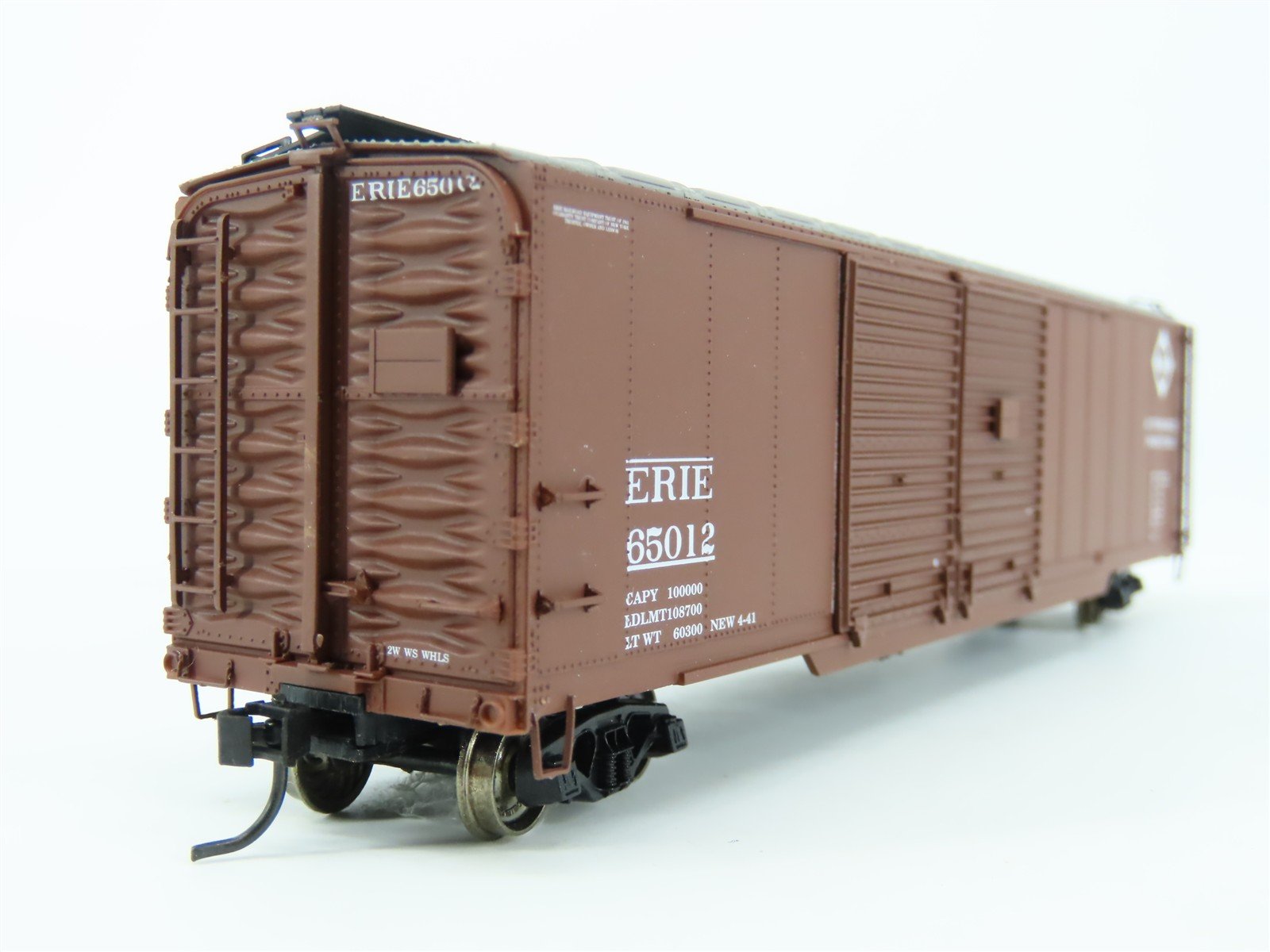 HO Scale PROTO 2000 ERIE Railroad 50' Automobile Box Car #65012