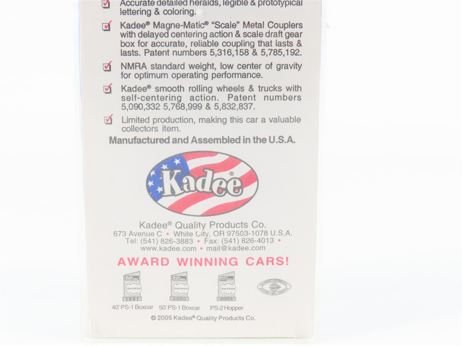 HO Scale Kadee Cars 8316 NP Northern Pacific 2-Bay Covered Hopper #75254