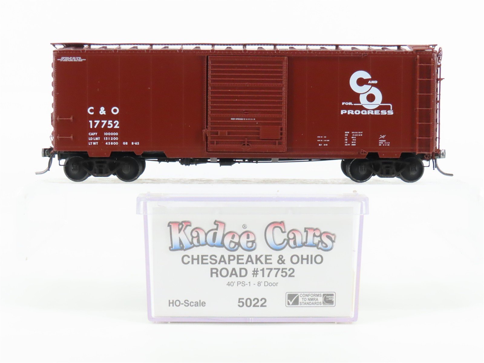 HO Scale Kadee Cars 5022 C&O Chesapeake & Ohio "Progress" 40' PS-1 Boxcar #17752