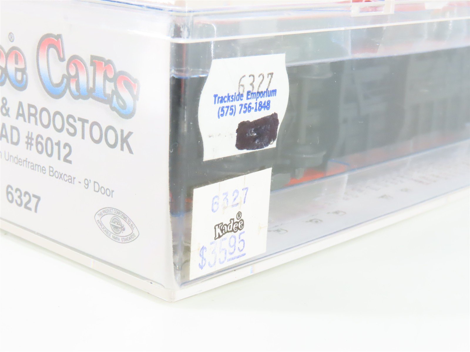 HO Scale Kadee Cars 6327 BAR Bangor & Aroostook 50' Single Door Box Car #6012