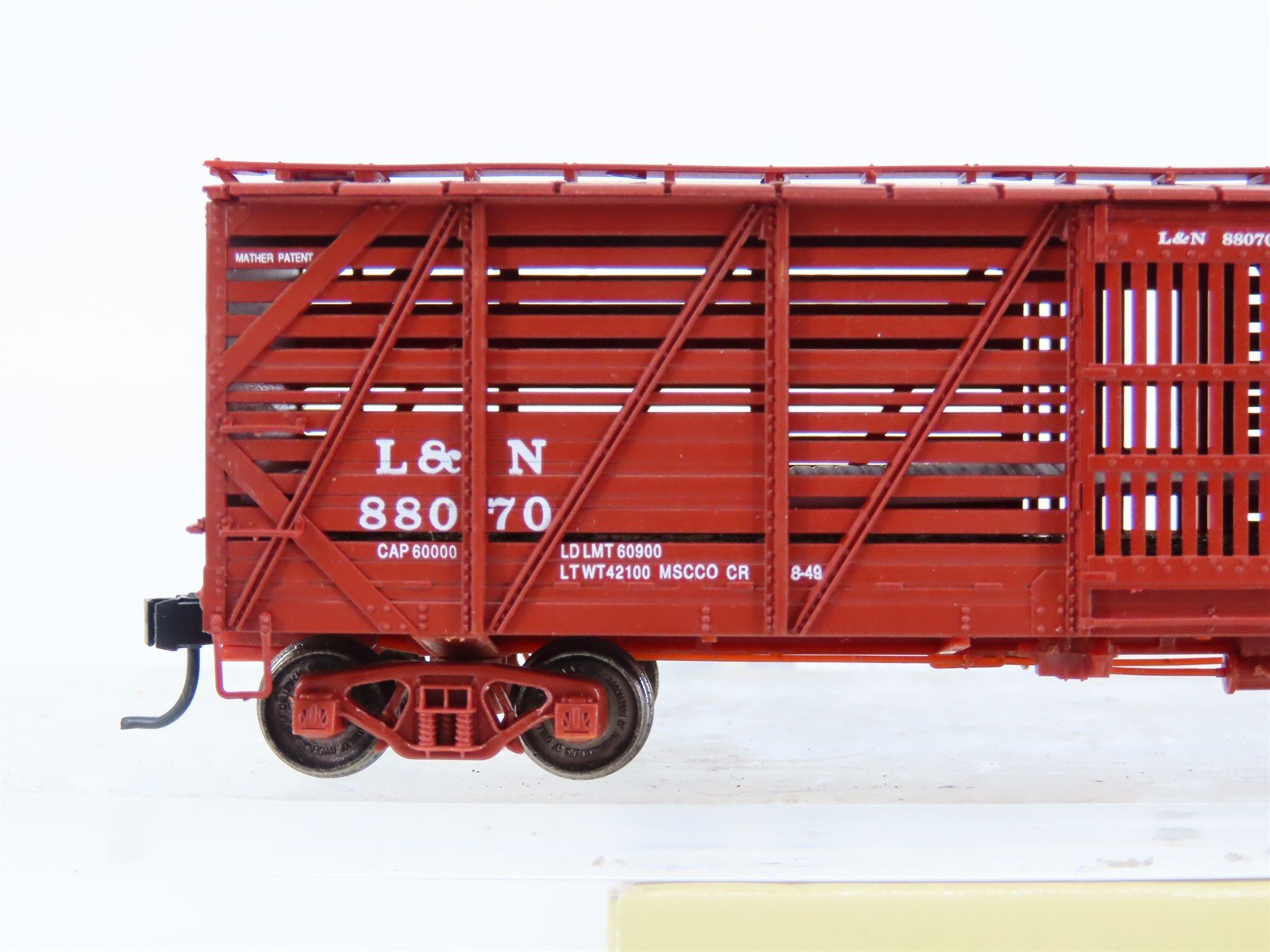 HO Scale Proto 2000 L&N Louisville & Nashville 40' Double Deck Stock Car #88070