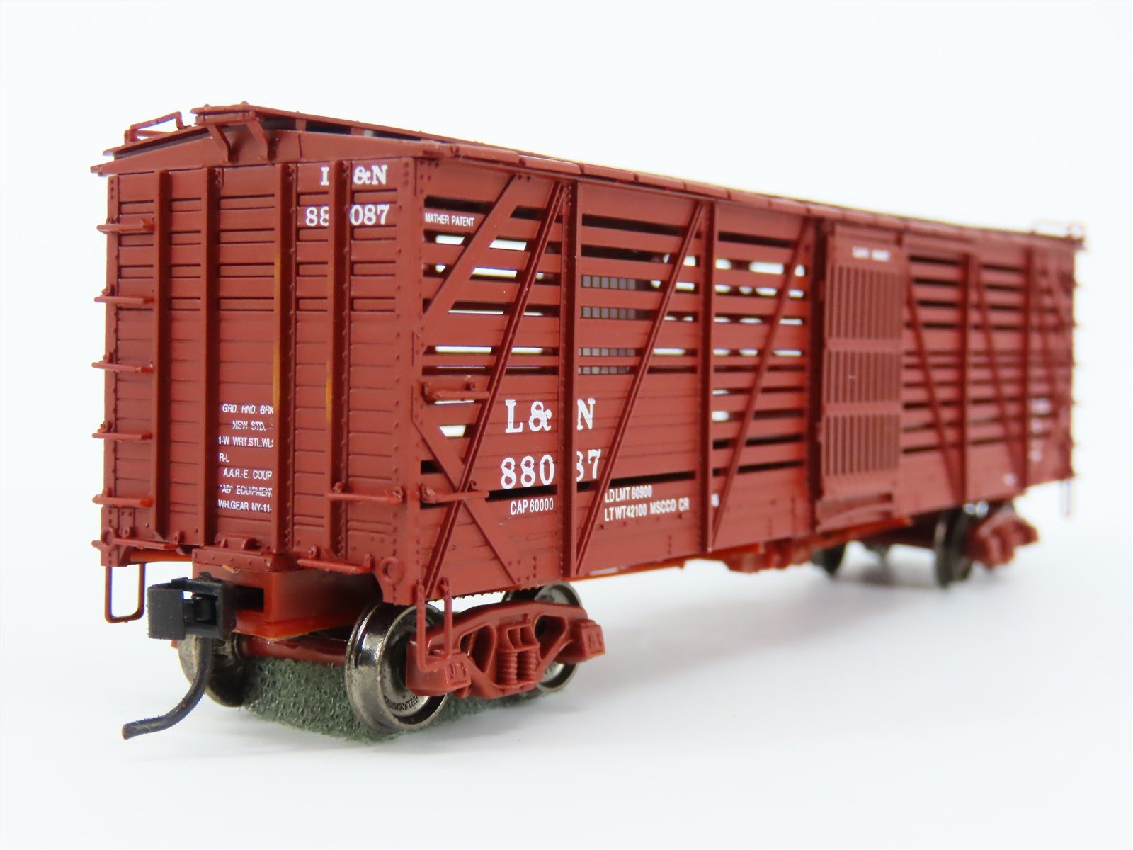 HO Scale Proto 2000 L&N Louisville & Nashville 40' Double Deck Stock Car #88087